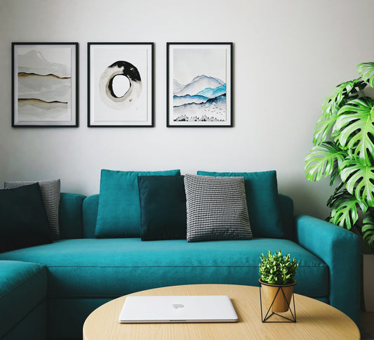 How to Decorate a Curved Wall: Tips for Achieving a Stylish and Cohesive Look